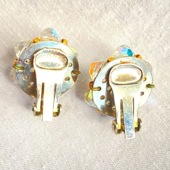 Stud Earrings Clear Aurora Borealis Glass Cluster Wired Beaded Clip Ons - Picture 5 of 6